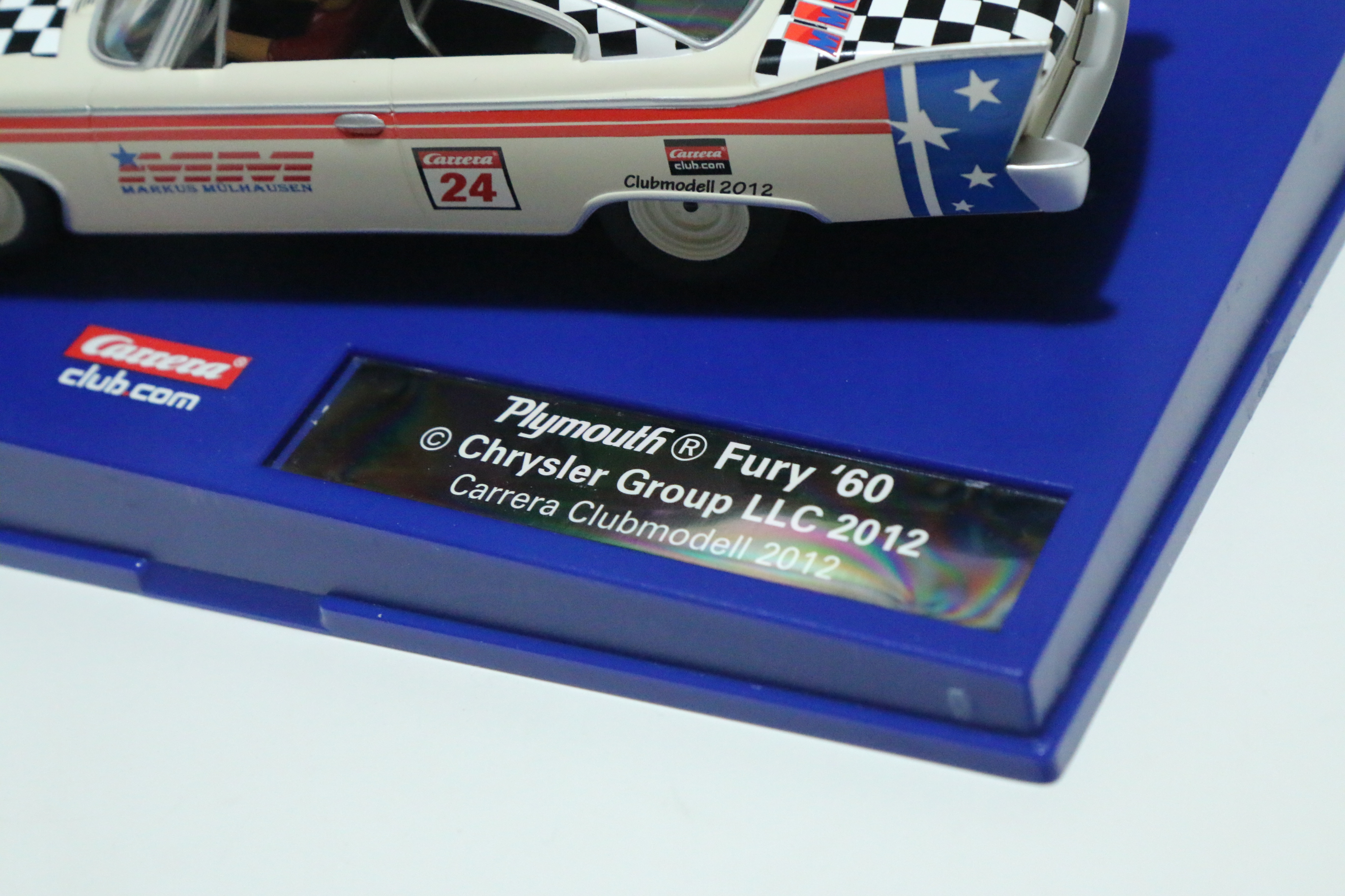 Carrera 132 Digital Plymouth Fury '60 LLC 2012 nr. 30636 met speciaal baanstuk in OVP!