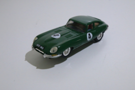 Scalextric Classic Lister Jaguar groen  C56