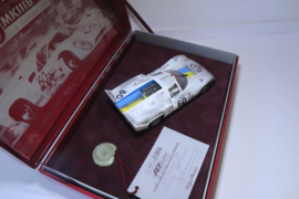 FLY Special Lola T70 MKIIIB 'Chequerd flag' Limited Edition #60 nr. Z02 in OVP.