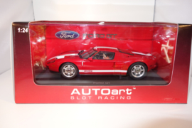 1:24  Ford GT  rood + witte strepen nr. 14101