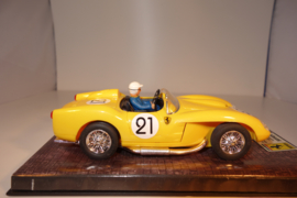 Ninco Ferrari 250TR  'Testa Rossa' geel/ amarillo  No.21   nr. 50151 in OVP. Nieuw!