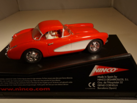 Ninco Corvette 'Hard Top' .  Rood/wit.  Nr 50376 in OVP. Nieuw!