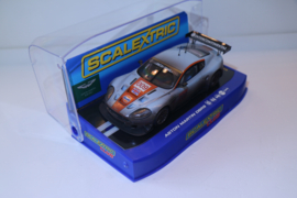 Scalextric Aston Martin DBR9 Gulf weathered versie #009 C2965 in OVP.