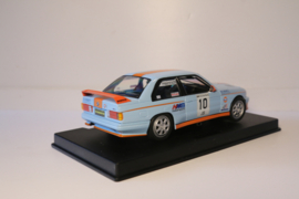 FLYSlot BMW M3 E30 Pittsburgh Vintage 2007 GULF No.10 nr 038106 in OVP.