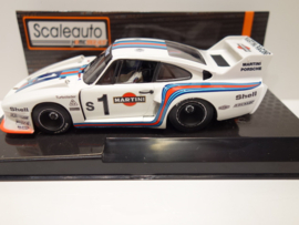 Scale-auto Porsche 935-77.   Silverstone 1977  nr. 1.  Martini Racing.  SC-9104  in OVP