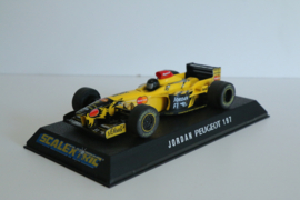 Scalextric Jordan Peugeot 197 No.9 nr. C2126 in OVP. Nieuw!