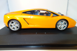 1:24  Lamborghini Murciélago oranje metallic   nr. 14032