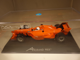 Scalextric  A1 Grand Prix  orange A1 Team Netherlands C2708  in OVP . Nieuw !