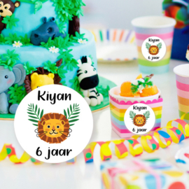 Traktatie stickers met naam koala met ballon en confetti - 24 stuks