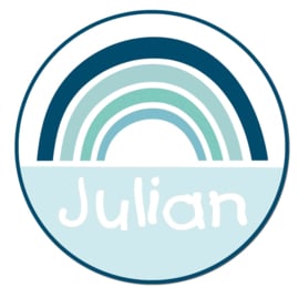 Naamstickers in vorm met een blauw retro regenboogje type Julian