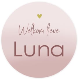 Geboortesticker rond full colour met een schattig hartje type Luna