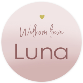 Geboortesticker rond full colour met een leuke en schattig hartje type Luna