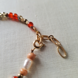 Aurum           -  Carneool en parel armband