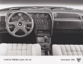 Lancia Thema turbo 16v LX dashboard - factory photo - Italy - 09/1991