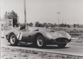 Testa Rossa in 12 hours of Sebring, press photo, Pininfarina, Italy, 1959 (issued in 1985)