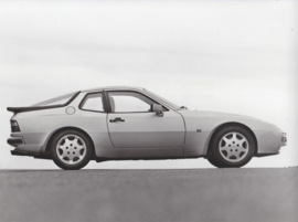 944 S2, press photo, Germany, 1989