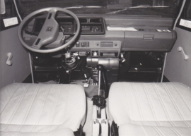 Daihatsu 1000 Sparcar 4x4 Minibus dashboard, press photo, German, 8/1985