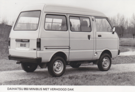 Daihatsu 850 Minibus high roof, press photo, Dutch, 1983