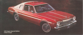 Aspen SE 2-Door Coupé, US postcard, size 8 x 19,5 cm, 1976