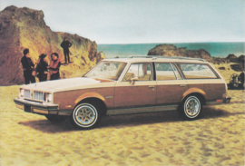 Cutlass Cruiser Wagon, US postcard, larger size, 1978