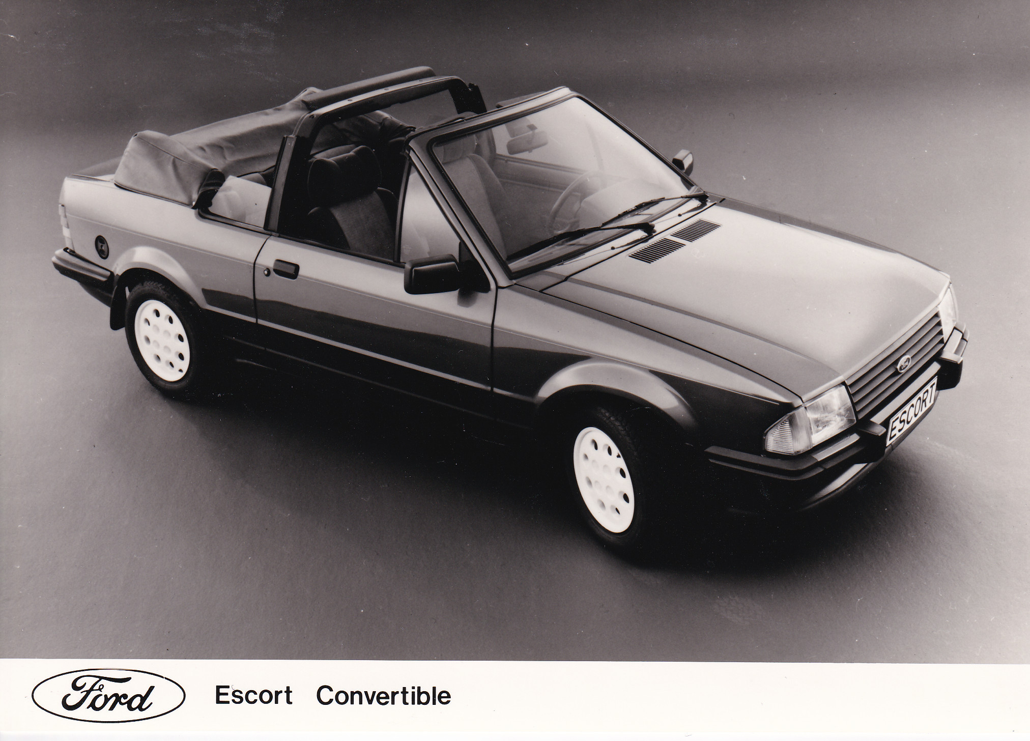 Ford  Escort Cabriolet, press photo, Germany, 1984