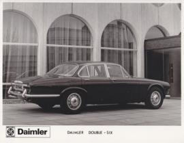 Daimler Double-Six Saloon, press photo, UK, 1972