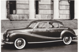 502 V8 Limousine, DIN A6-size photo postcard, 1956-58, 4 languages