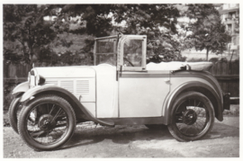 First BMW 3/15 hp., DIN A6-size photo postcard, 1928-29, 4 languages