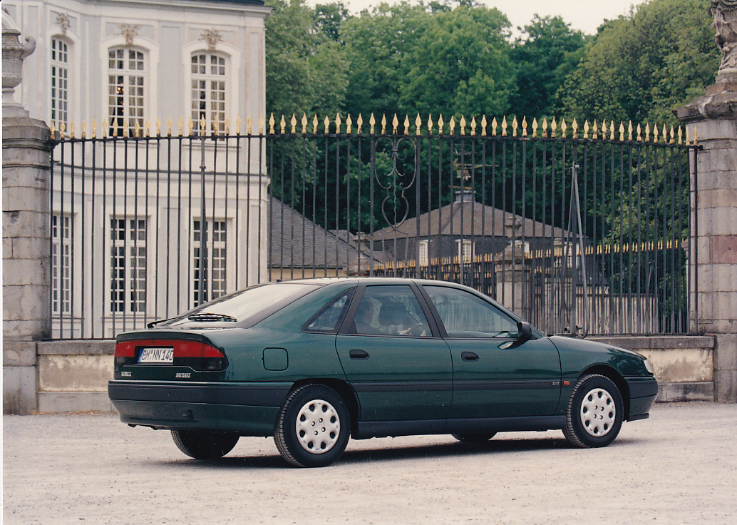 Renault Safrane 2.1 dT, press photo, Germany, 9/1995