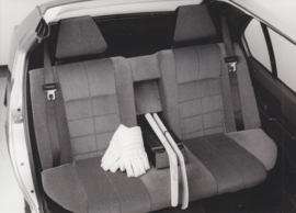 Volvo 340/360 rear interior, press photo, Dutch, 1984