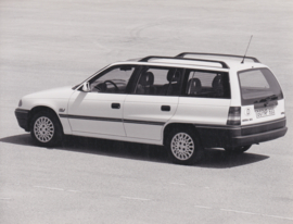 Opel Astra Caravan Club,  press photo, Germany, 09/1991