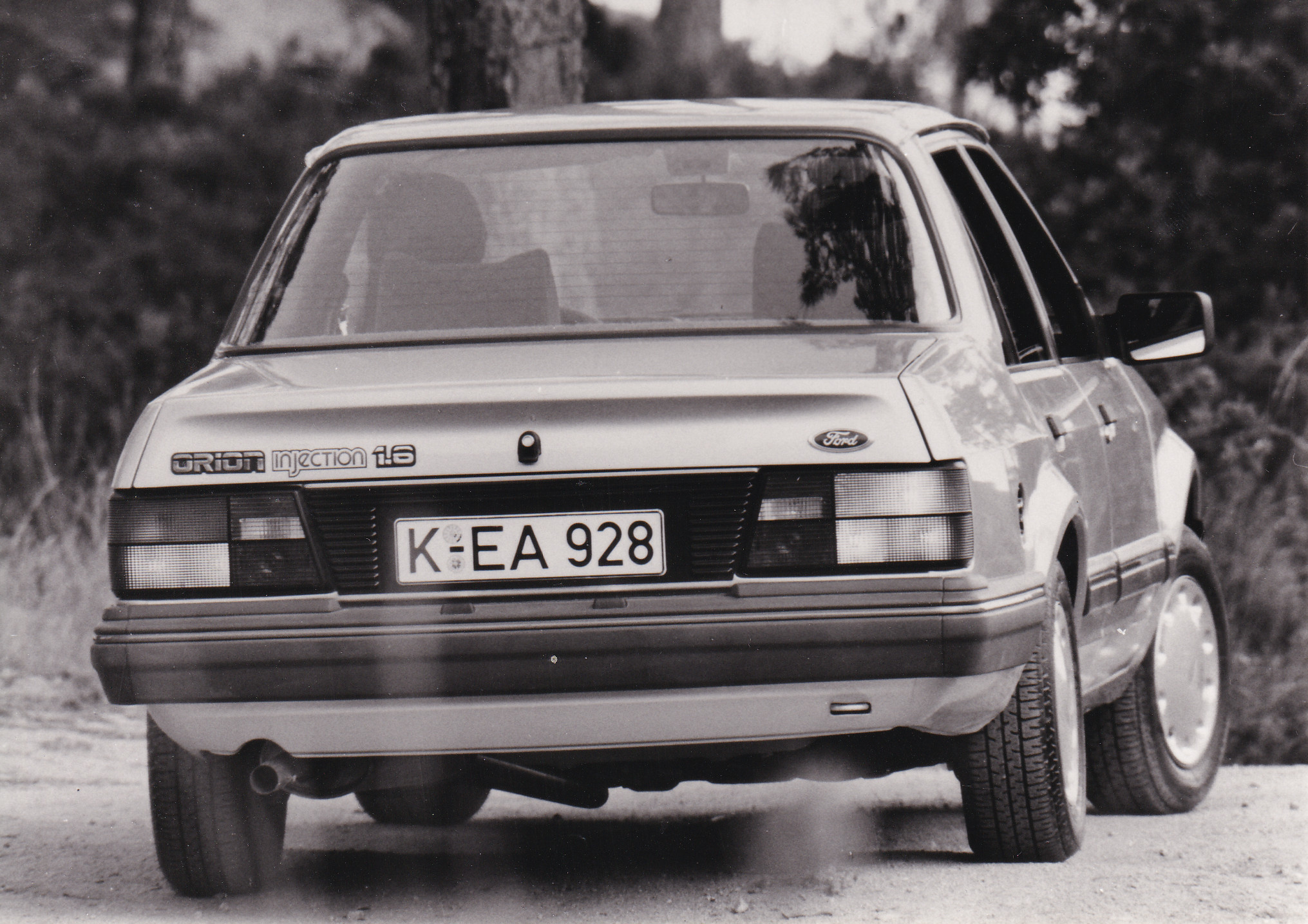 Ford  Orion 1.6 Injection 4-Door Sedan, press photo, Germany, 1984