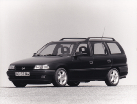 Opel Astra Caravan 16V,  press photo, Germany, 9/1993