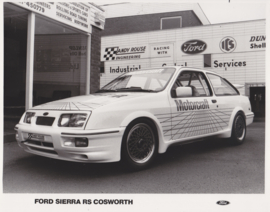 Ford Sierra RS Cosworth, large press photo, UK, 10/1985