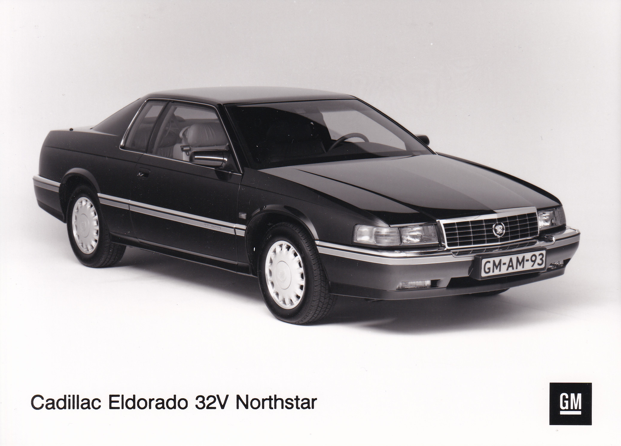 Cadillac Eldorado 32V Northstar - press photo - Dutch - 1993