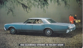 Dynamic 88 Holiday Sedan, US postcard, standard size, 1966,  # 109