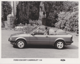 Ford Escort Cabriolet 1.6i, large press photo, UK, 10/1985