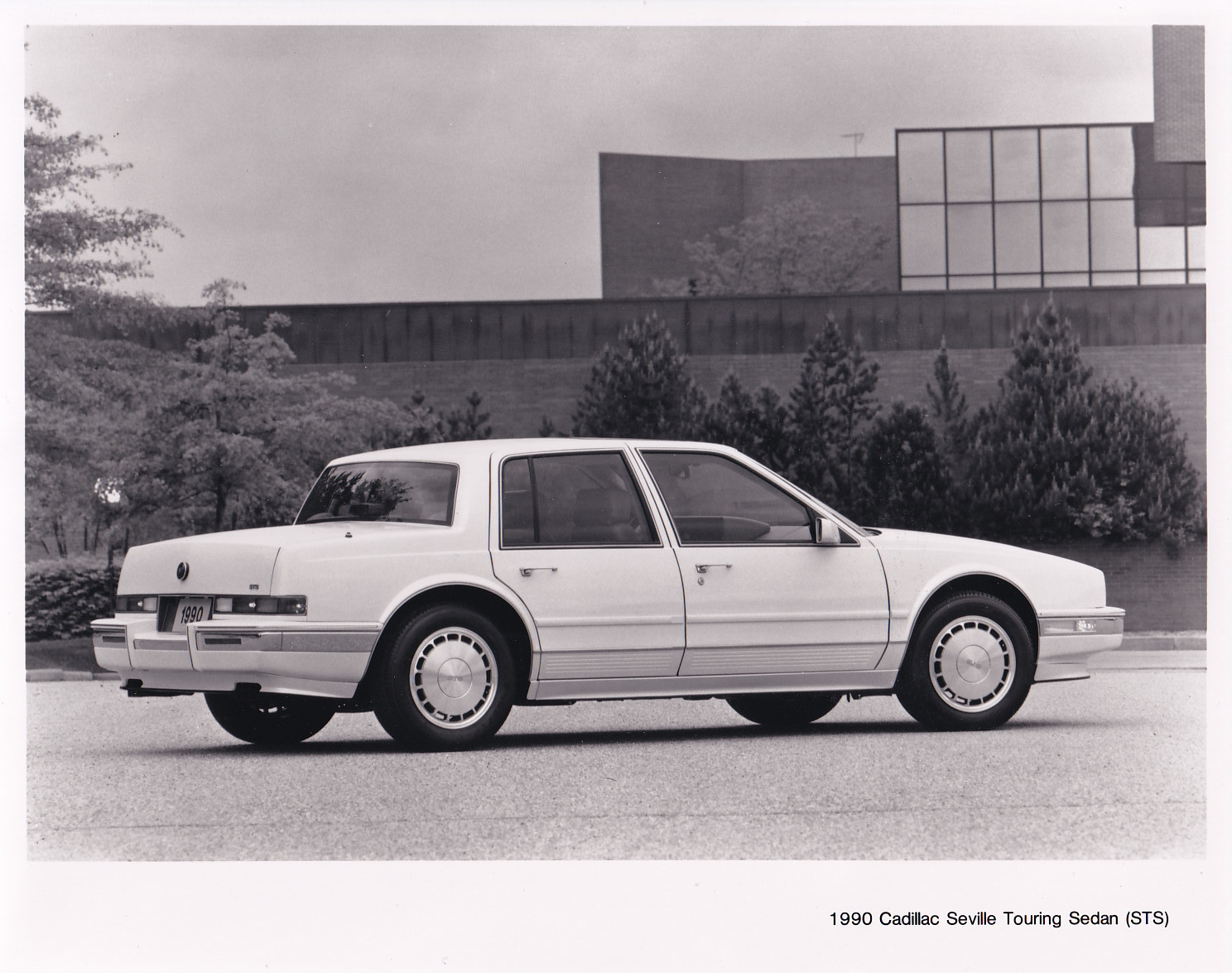 Cadillac Seville Touring Sedan [STS] - USA - 1990
