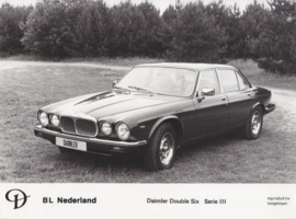 Daimler Double Six Serie III Saloon, press photo, Dutch, 1977