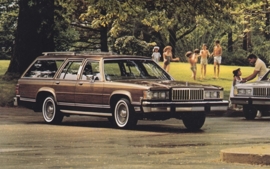 Grand Marquis Colony Park Wagon, US postcard, standard size, 1987