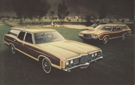 LTD & Gran Torino Squire Wagons, US postcard, standard size, 1972