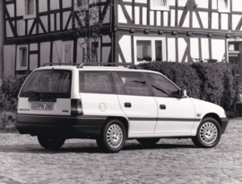 Opel Astra Caravan 1.8 16V,  press photo, Germany, 9/1993