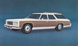 Caprice Estate Wagon,  US postcard, standard size, 1975