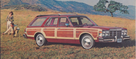 LeBaron Town & Country, US fact card, 1978, text on the back
