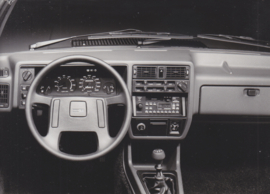 Volvo 340/360 dashboard, press photo, Dutch, 1984