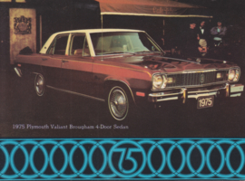 Valiant Brougham 4=Door Sedan, US postcard, size 14,5 x11 cm, 1975