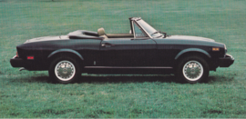 124 Sport Spider, US-issued postcard, size 20,7 x 10 cm, 1977