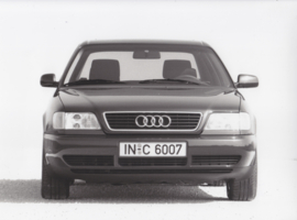 Audi A6/S6 press kit with  diskette, photo's & sheets, Germany, 6/1994
