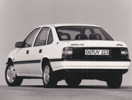 Opel Vectra 1.8i Sedan,  press photo, Germany, 09/1991