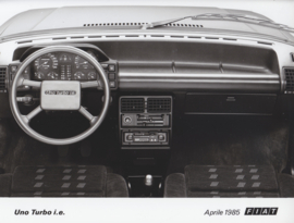 Fiat Uno Turbo i.e. dashboard, press photo, Italy, 4/1985